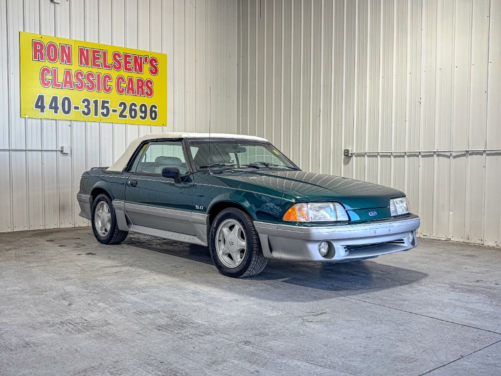 1992 Ford Mustang's photo
