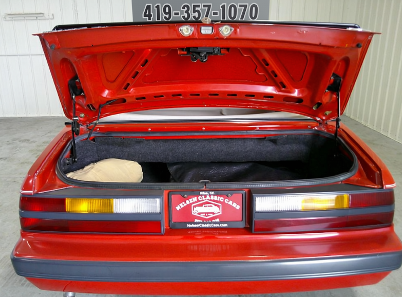 1985 Ford Mustang - Photo 32