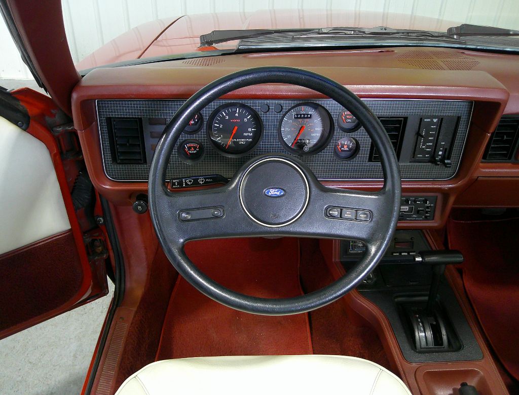 1985 Ford Mustang - Photo 20