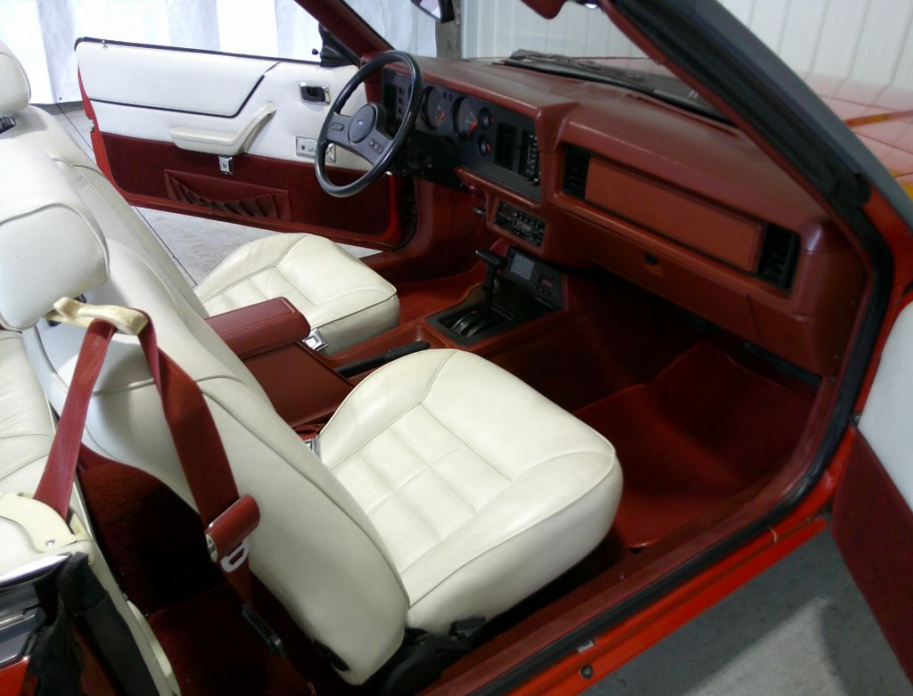 1985 Ford Mustang - Photo 26