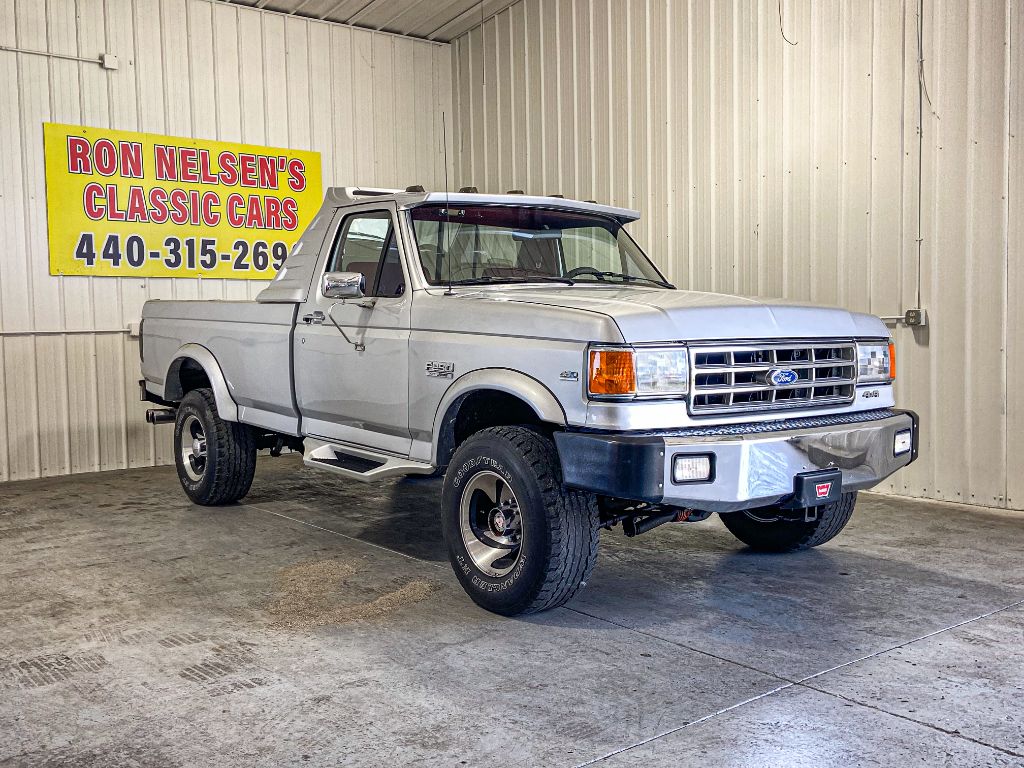 1988 Ford F-250's photo