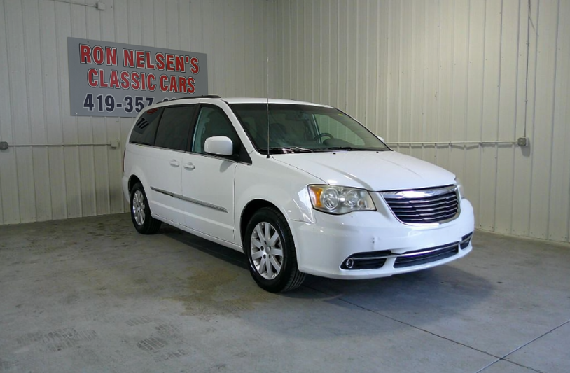 2014 Chrysler Town & Country
