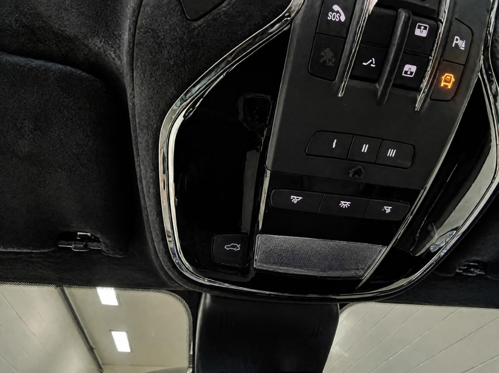 2021 Maserati Quattroporte Trofeo - Photo 8